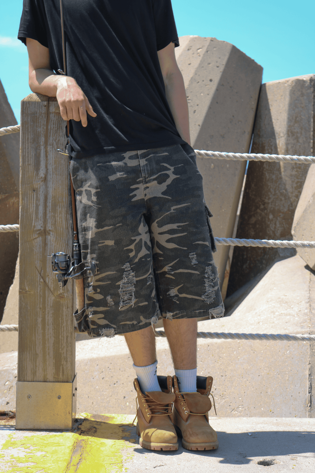 Rod-Holder Shorts