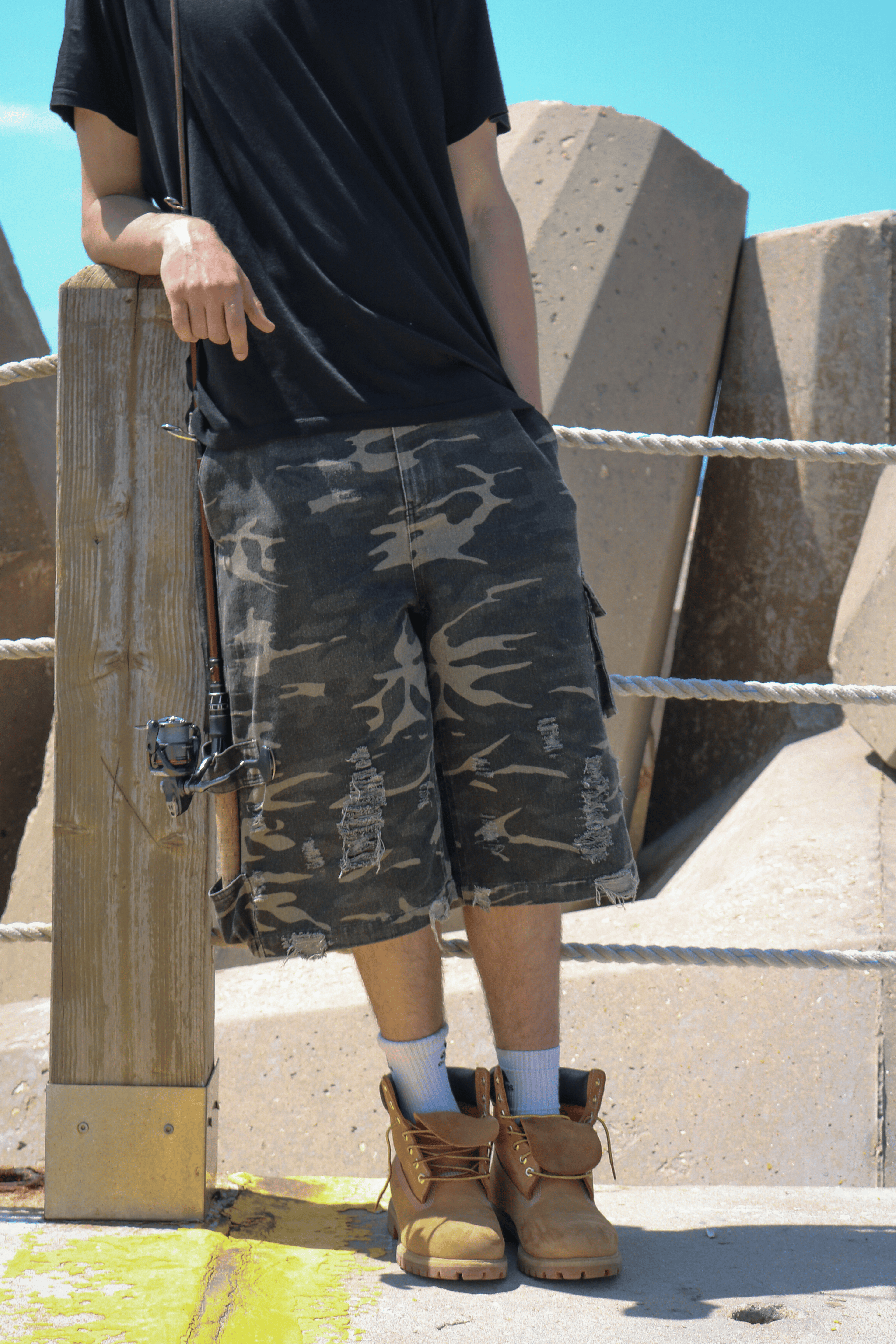 Rod-Holder Shorts